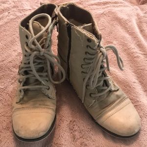 Aldo comb boots